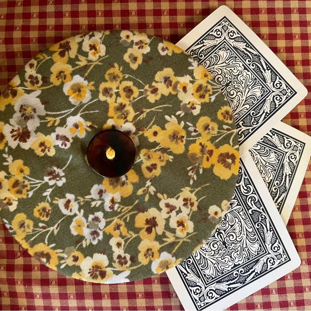 Floral Card holders for kids and seniors 
Choose pattern. Cards not included